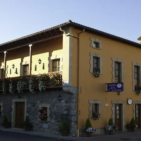 イン La Rivera De 3*